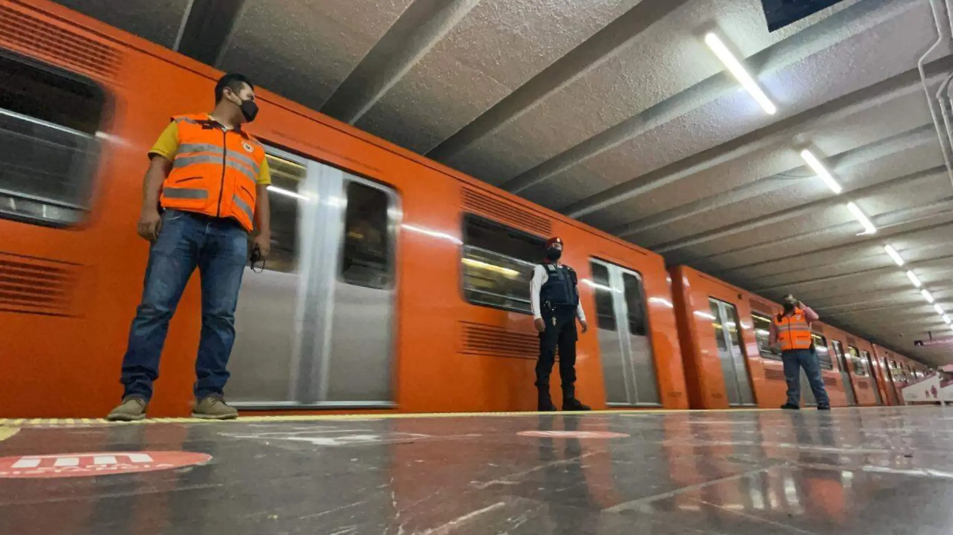 simulacro sismo metro CORTESIA